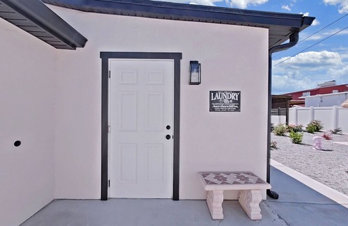 Pinecrest West Park Apartment | Perfect Hideaway