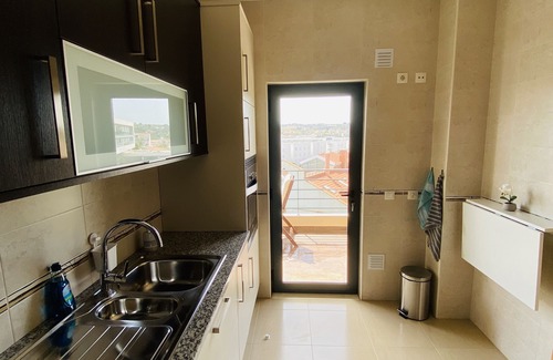 Albardeira Apartment | Perfect holiday location - walk to the beach!