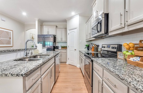 West Dallas House | Perfect Home Base for Your Adventure-near Downtown and Uptown Dallas