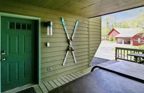 Northface House | Perfect location for a Canaan Valley vacation! "Apres" Ski has it all!