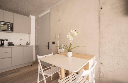 Santiago Apartment | Perfect Lodging La Reina Connection and Comfort