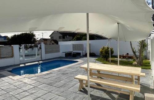 Grassy Park Apartment | Perfect long stay, near Rondevlei nature reserve,free WiFi