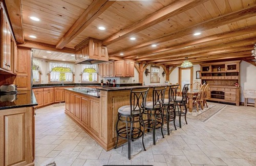 Hidden Valley House | Perfect Mountain Retreat; minutes from all the Laurel Highlands has to offer!