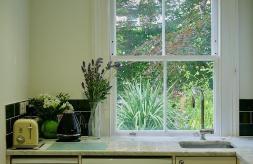 Redcliffe Apartment | Perfect Private Apartment Chelsea