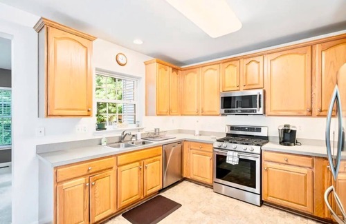 Stafford House | Perfect Private Getaway in the Heart of Stafford!