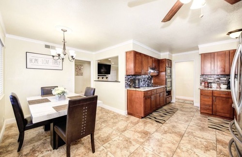 Southwestern Sacramento House | Perfect Private Sacramento Retreat Near Downtown!