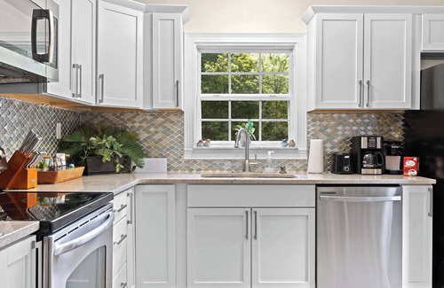 Falls of Rough House | Perfect Rough River Lake Stay! Fam & Pet Friendly!