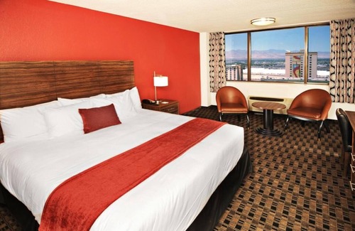 Downtown Las Vegas Hotel | Perfect Stay in Entertainment Capital of the World! Pool, Casino