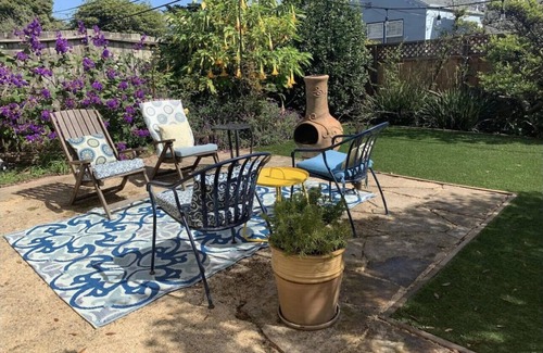 Lakeshore House | Perfect & Stylish Vacation Gem of a House 5 Minutes from Beach & San Francisco