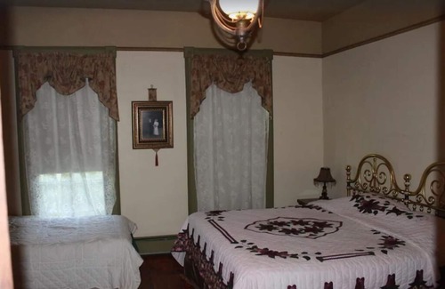 Beech Creek Villa | Perfect vacation home for family and friends / No Pets