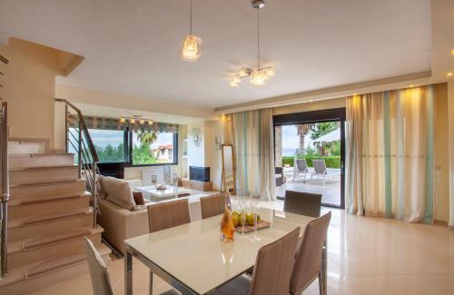 Haniotis Villa | Perfect view Villa Deny with 6 bedrooms and heated pool