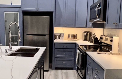 Bentonville House | Perfectly located 2 bed/2 full bath/1 sofa bed. Near trails