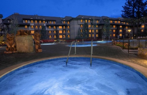 Stateline Villa | Perfectly nestled in the renowned Heavenly Village at the heart of S Lake Tahoe