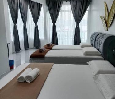 Kampung Pasir Hantu Hotel | Perhentian Bay Chalet