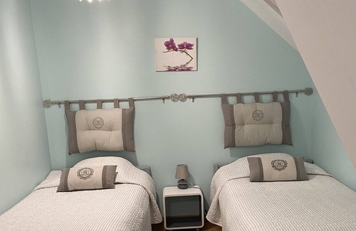 Saint-Firmin-sur-Loire House | Permanently closed