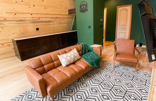 Crandon Cabin | Peshtigo Pines Treehouse in Crandon, WI