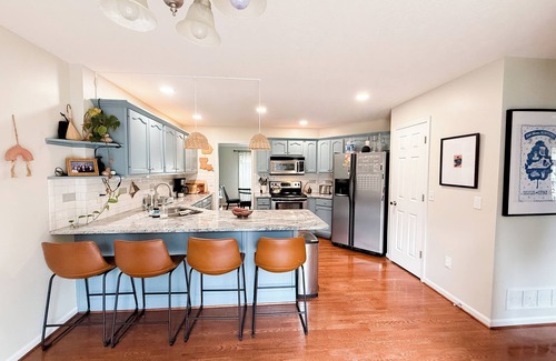 Elizabethtown House | Pet and kid friendly home in Elizabethtown