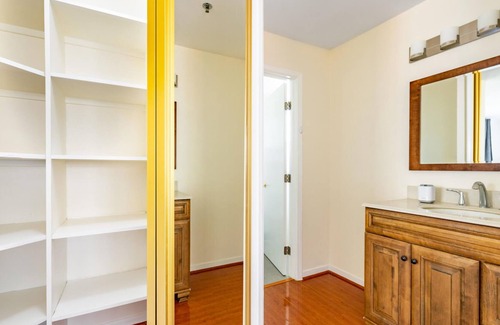 Cupertino Apartment | Pet-Friendly 2BR Condo in Cupertino near Apple HQ