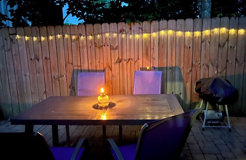 Royal Pines House | Pet friendly, 3-bedroom home, close to Asheville, WiFi & fully fenced backyard.