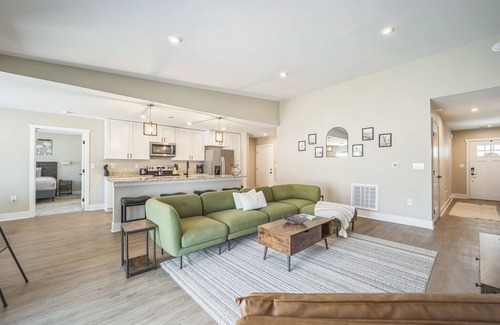 Williamsburg Condo | Pet-Friendly 3BR Condo Near Traverse City & Trails