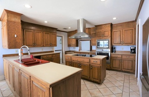 Ono Island Condo | Pet friendly - 4 Bedrooms Directly on the Gulf!Free Daily Activities Included
