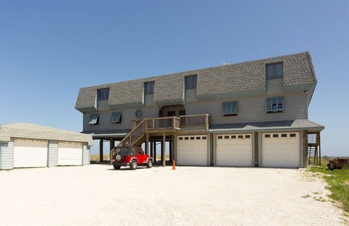 Ono Island Condo | Pet friendly - 4 Bedrooms Directly on the Gulf!Free Daily Activities Included