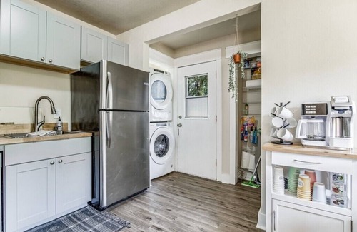 South Pensacola House | Pet friendly - 5 min from downtown, 15 min from beaches & 2 min from hospital
