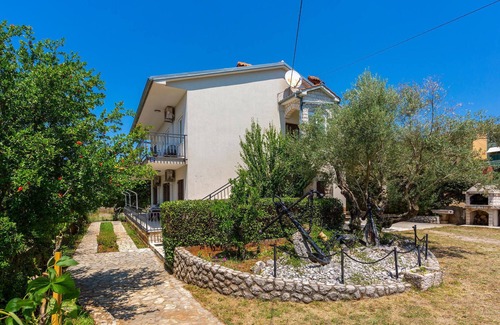 Sveti Vid-Miholjice Apartment | Pet friendly apartment in Malinska