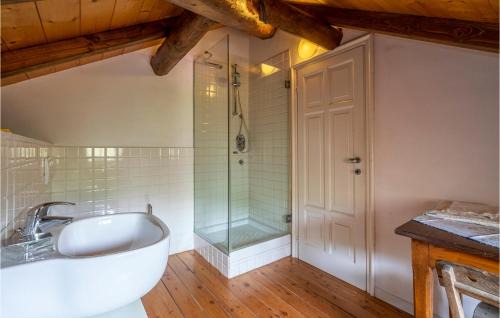 Loco Apartment | Pet Friendly Apartment