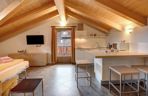 San Rocco Apartment | Pet-Friendly Apartment "Castagne Baitel li Pigna" with Mountain View