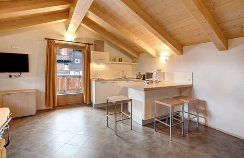 San Rocco Apartment | Pet-Friendly Apartment "Castagne Baitel li Pigna" with Mountain View