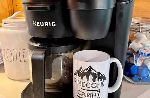 Ellijay Cabin | Pet-Friendly Cabin in the Woods w/HOT TUB! Secluded, Cozy, 2,000' Up!