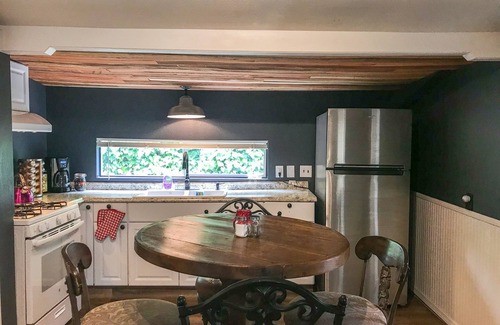 Lodge Hill House | Pet Friendly Cambria Cottage