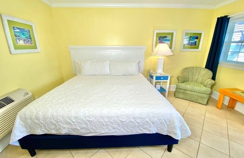 Atlantic Beach Hotel | Pet-friendly, Centrally Located, 3 Blocks to Beach! Unit 113