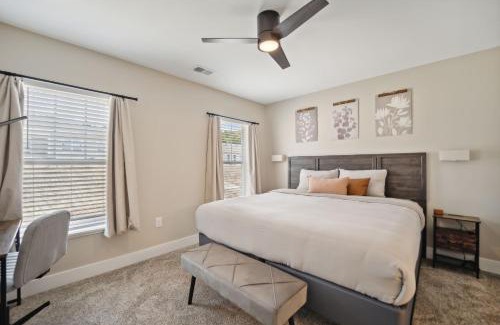 Williamsburg House | Pet-Friendly Condo in Traverse City