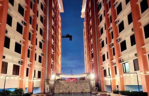 San Dionisio Condo | Pet friendly condo near NAIA with massage chair and pool