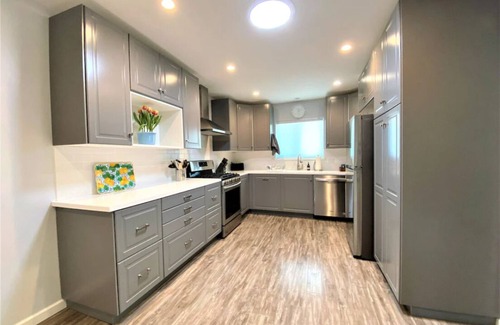 Santa Ynez House | Pet friendly duplex apartment in downtown Santa Ynez!