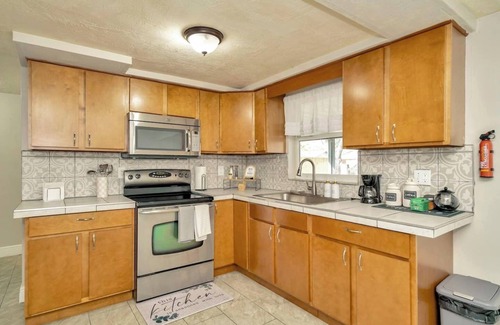 Embassy Hills House | Pet-Friendly, Family Home by Weekie Wachee Springs