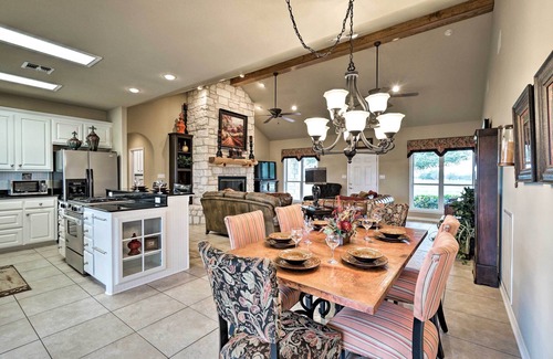 Waelder House | Pet-Friendly Flatonia House w/Patio & Gazebo!