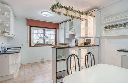 Loredo House | Pet-Friendly Getaway