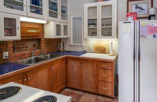 Downtown Bozeman Condo | Pet friendly, historic flat w/great location, AC & fireplace - Fisherman's Flat on Main Street!
