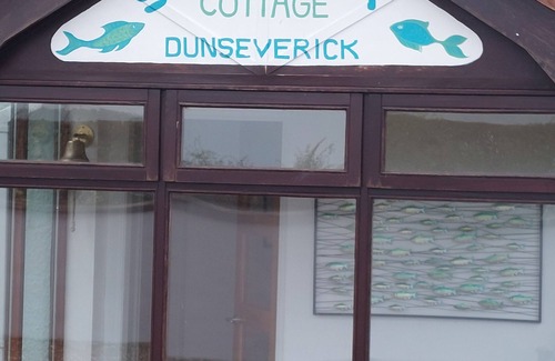 Dunseverick House | Pet friendly "Home from Home" with sea view near the Giant's Causeway