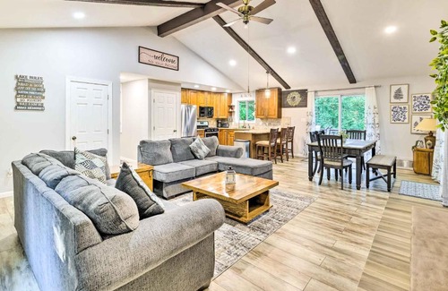 Gouldsboro House | Pet-Friendly Home in Big Bass Lake Community!