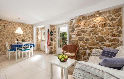 Brzac House | Pet Friendly Home In Brzac With Wifi