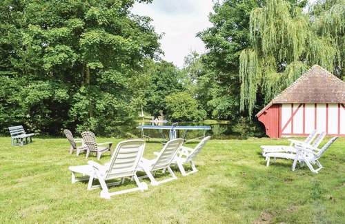 Beaumontel House | Pet friendly home in Beaumontel