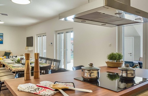 Metajna House | Pet friendly home in Metajna