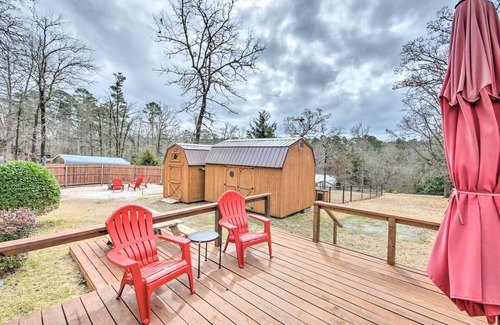 Jefferson Cottage | Pet-friendly Jefferson Retreat < 1 Mi to Lake!