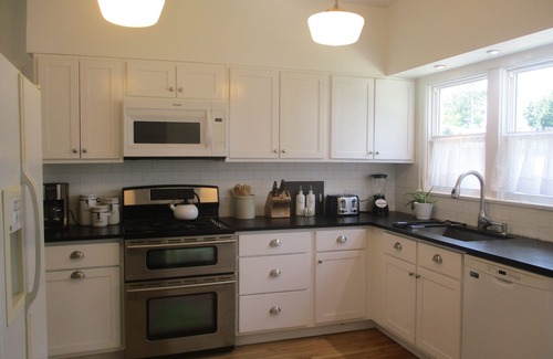 Viroqua House | Pet Friendly, Large Family Home in Quiet Neighborhood