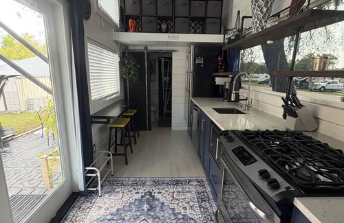 Clermont Villa | Pet Friendly, Modern Tiny Home in Vibrant Clermont!