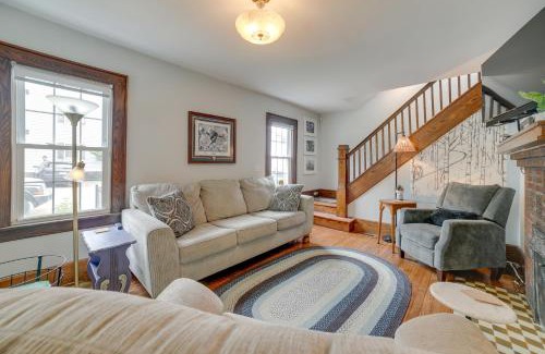 Morgantown House | Pet-Friendly Murph Landing - 1 Mile to WVU!